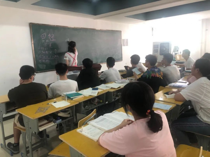 轻化让你有个更好的自己  九江市轻化工业技工学校社团活动