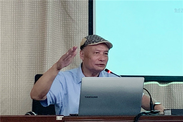 专家、学者、名师走进企业大课堂系列活动 ——蔡厚淳教授来鑫星玻纤讲座